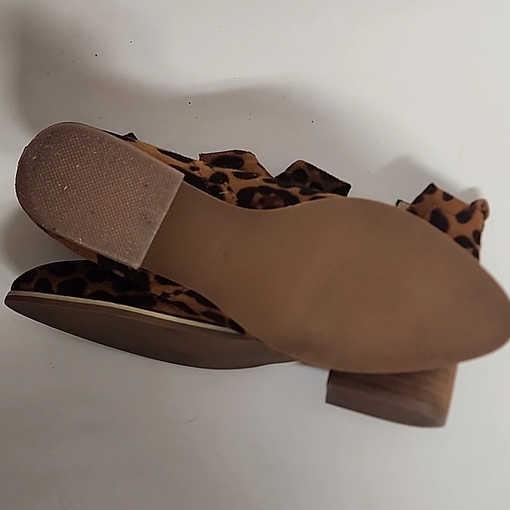 A Rider Girl Sz 8.5 Sexy Leopard Print 1.5
